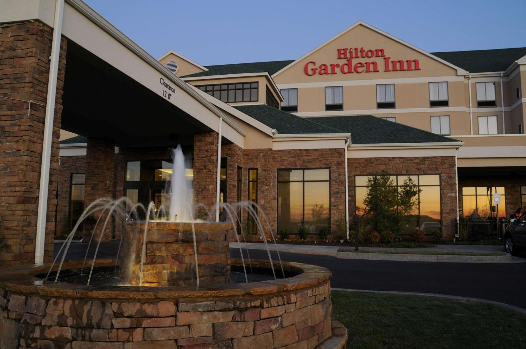 Hilton Garden Inn Картърсвил Екстериор снимка