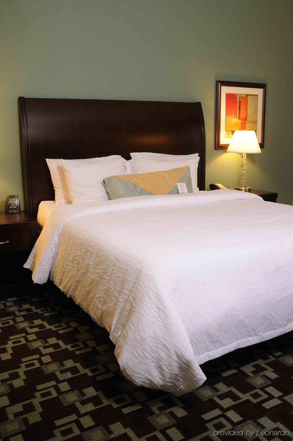 Hilton Garden Inn Картърсвил Стая снимка
